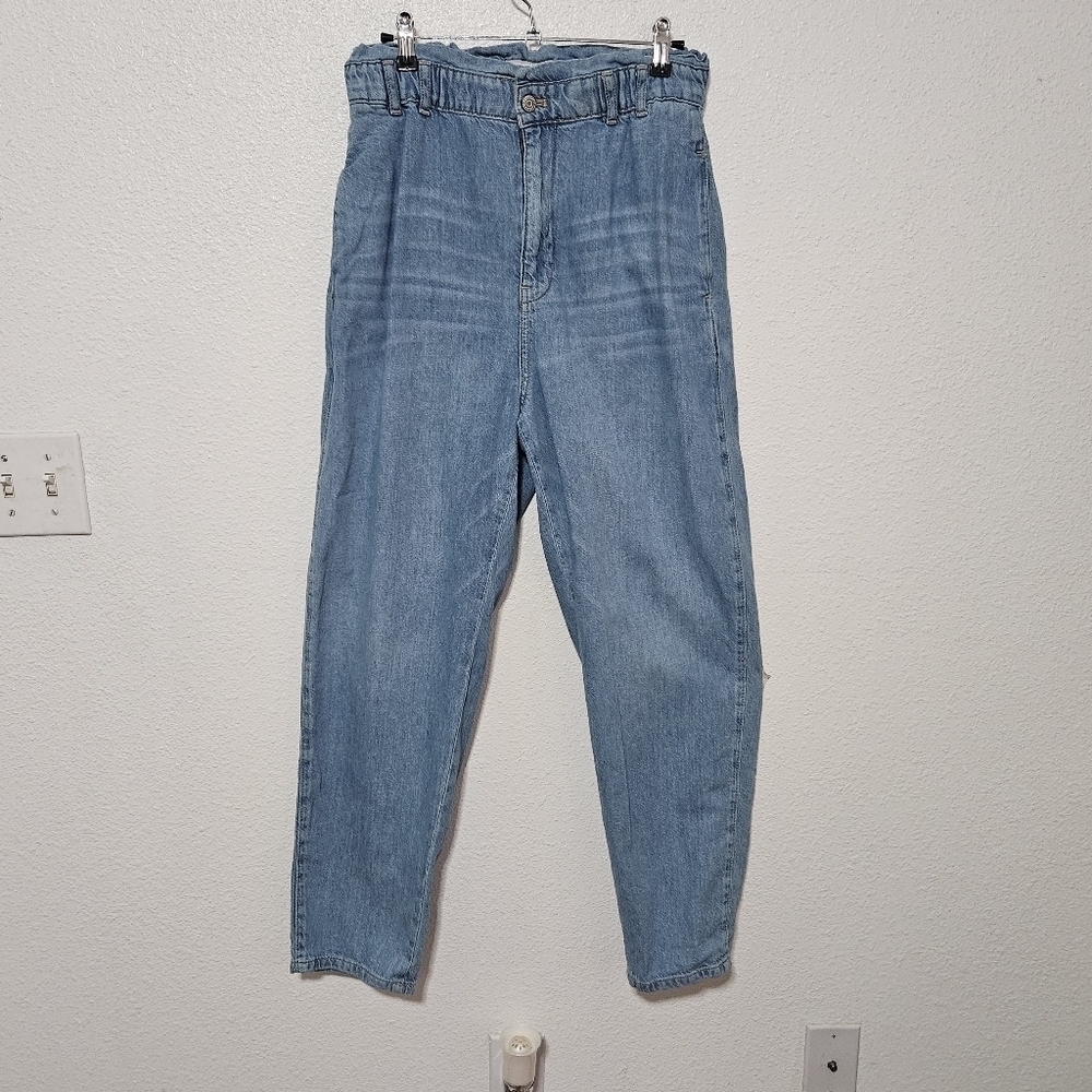 Pilcro high rise straight leg jeans size 28